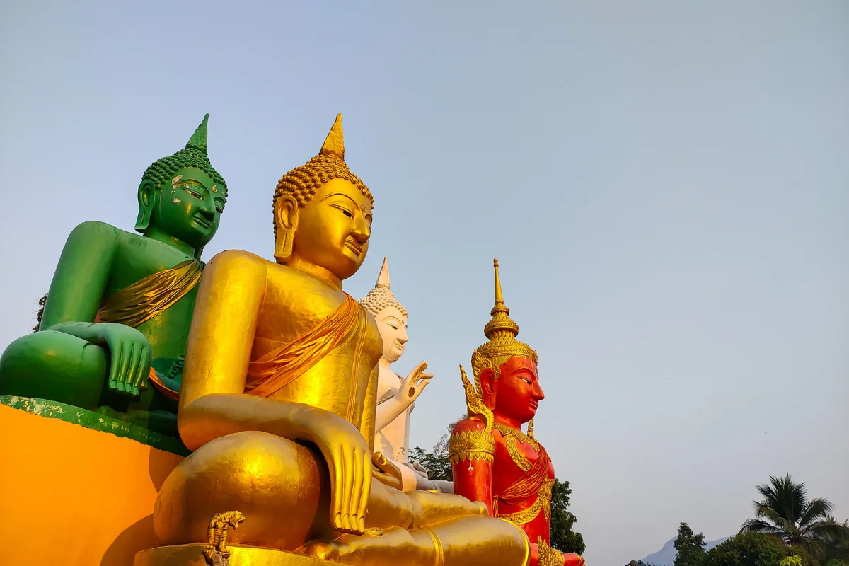 ปั่นจักรยานทำบุญ ชมวิวยามเช้าที่วัดหาดงิ้ว