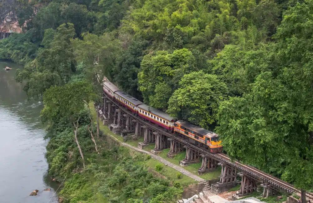 ถ้ำกระแซ ทางรถไฟสายมรณะ