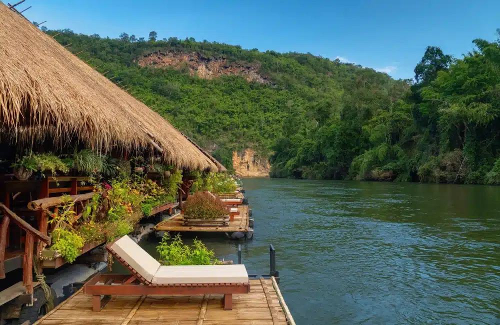 หมู่บ้านมอญ ณ ริเวอร์แคว จังเกิ้ลราฟท์