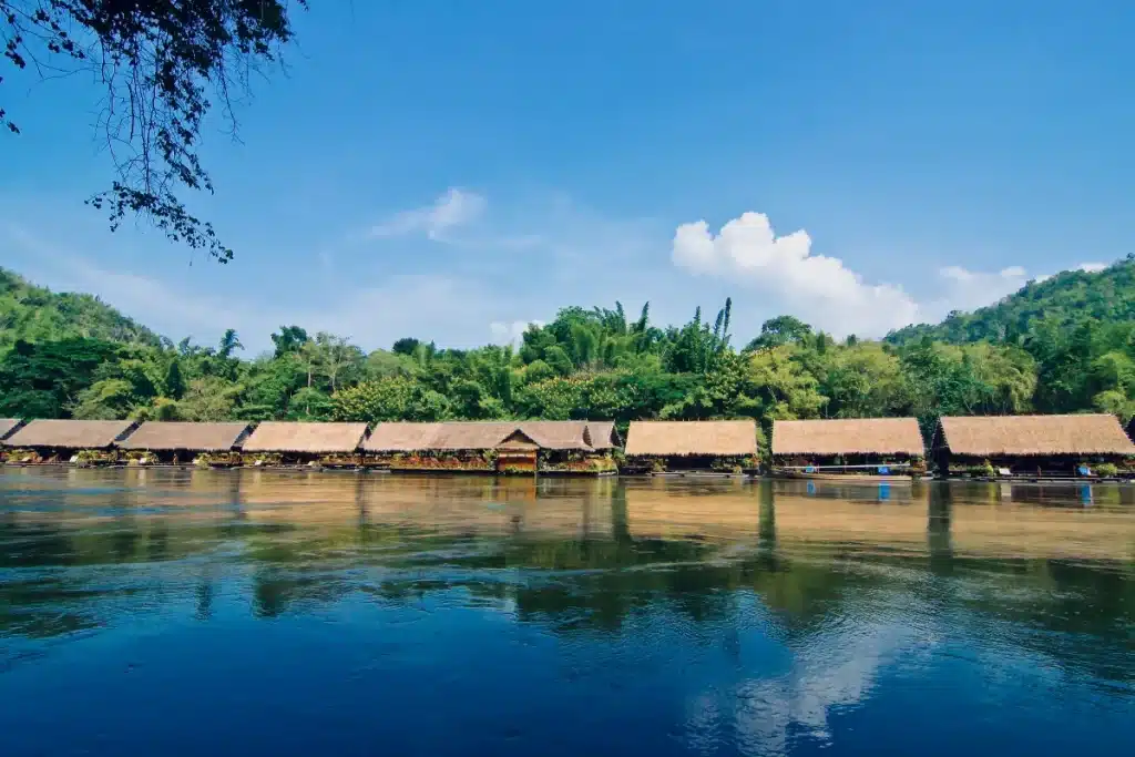 10 ที่พักไทรโยค